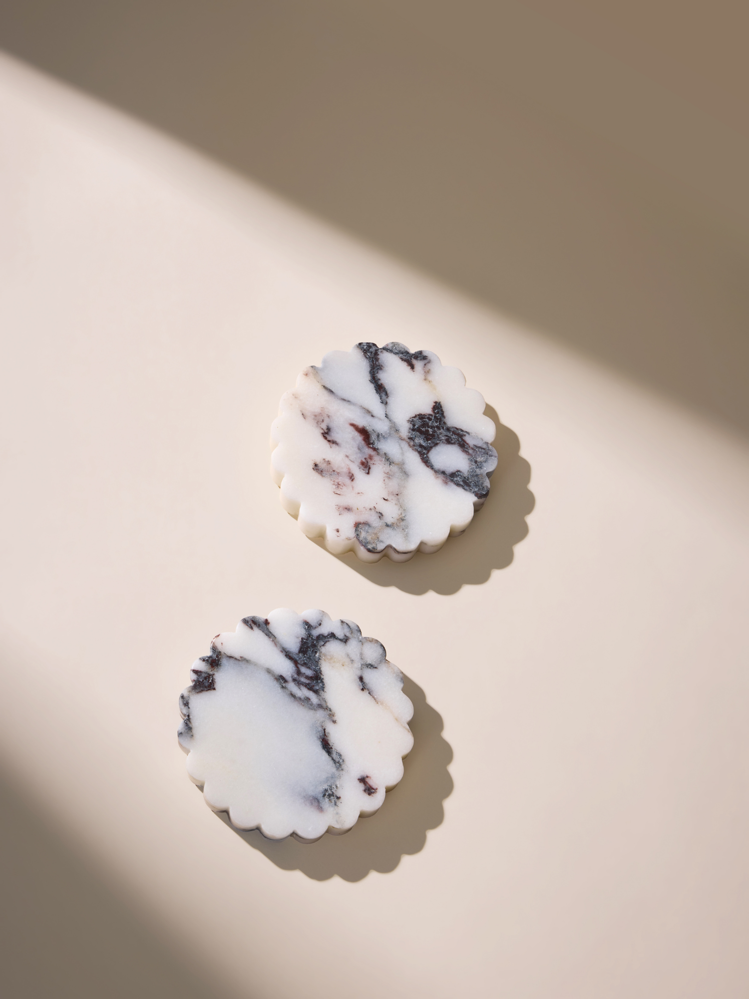 Marble calacutta drink coaster scalloped luxury home decor