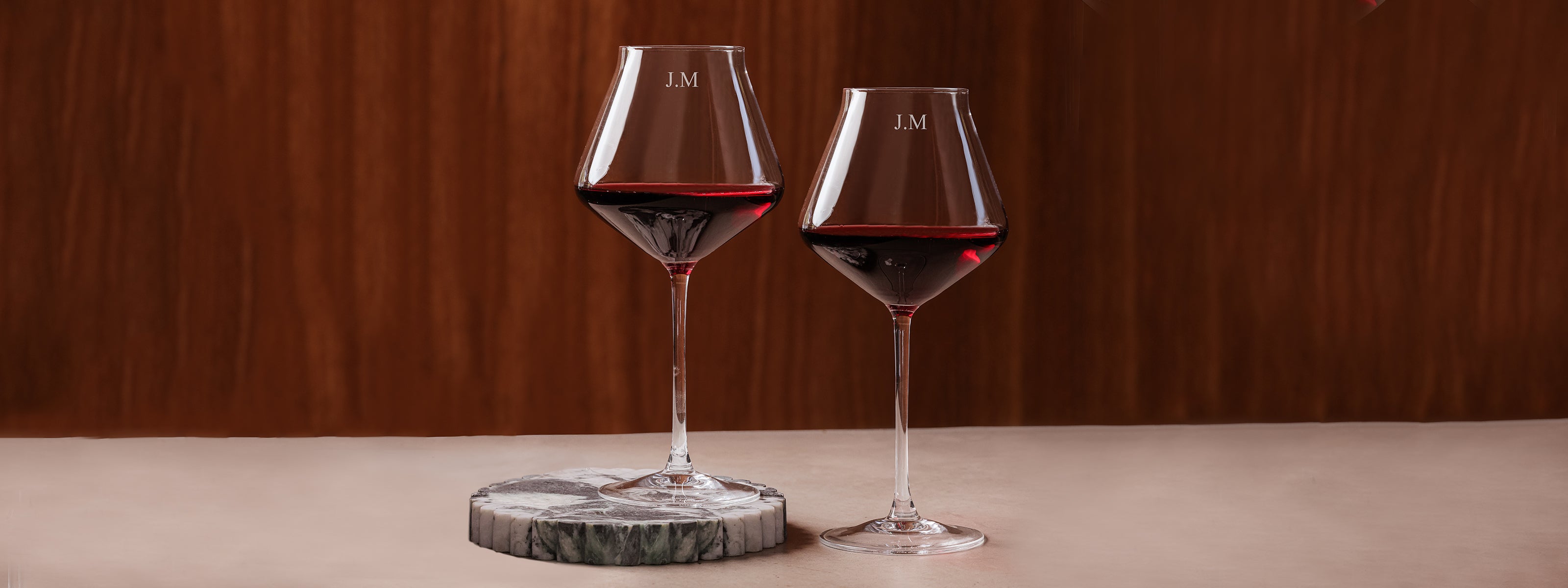 A Guide to Buying Personalised Wine Glasses