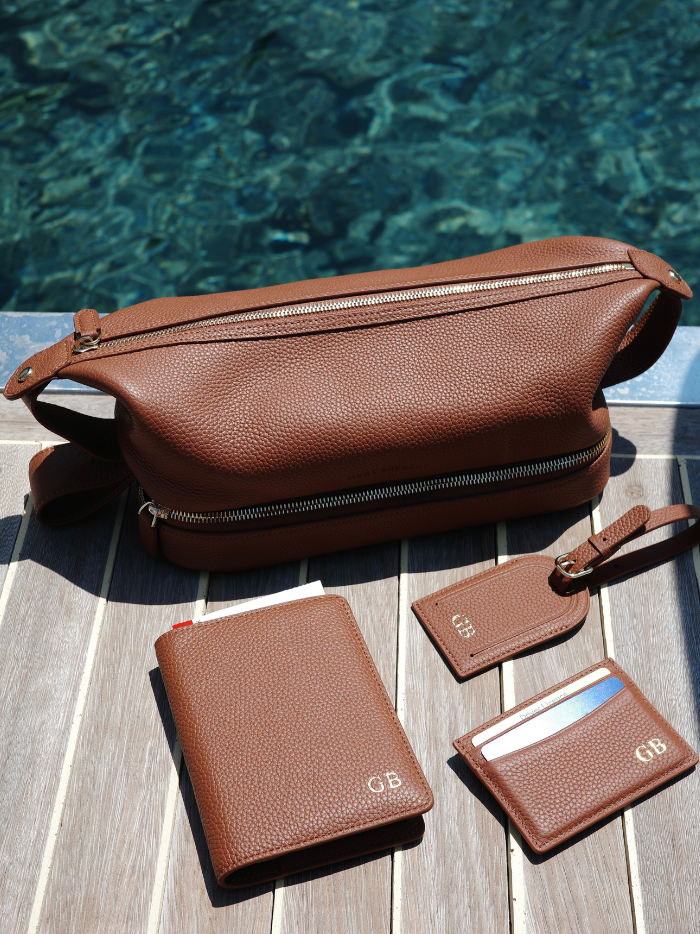 Personalised mens leather bundle passport washbag brown