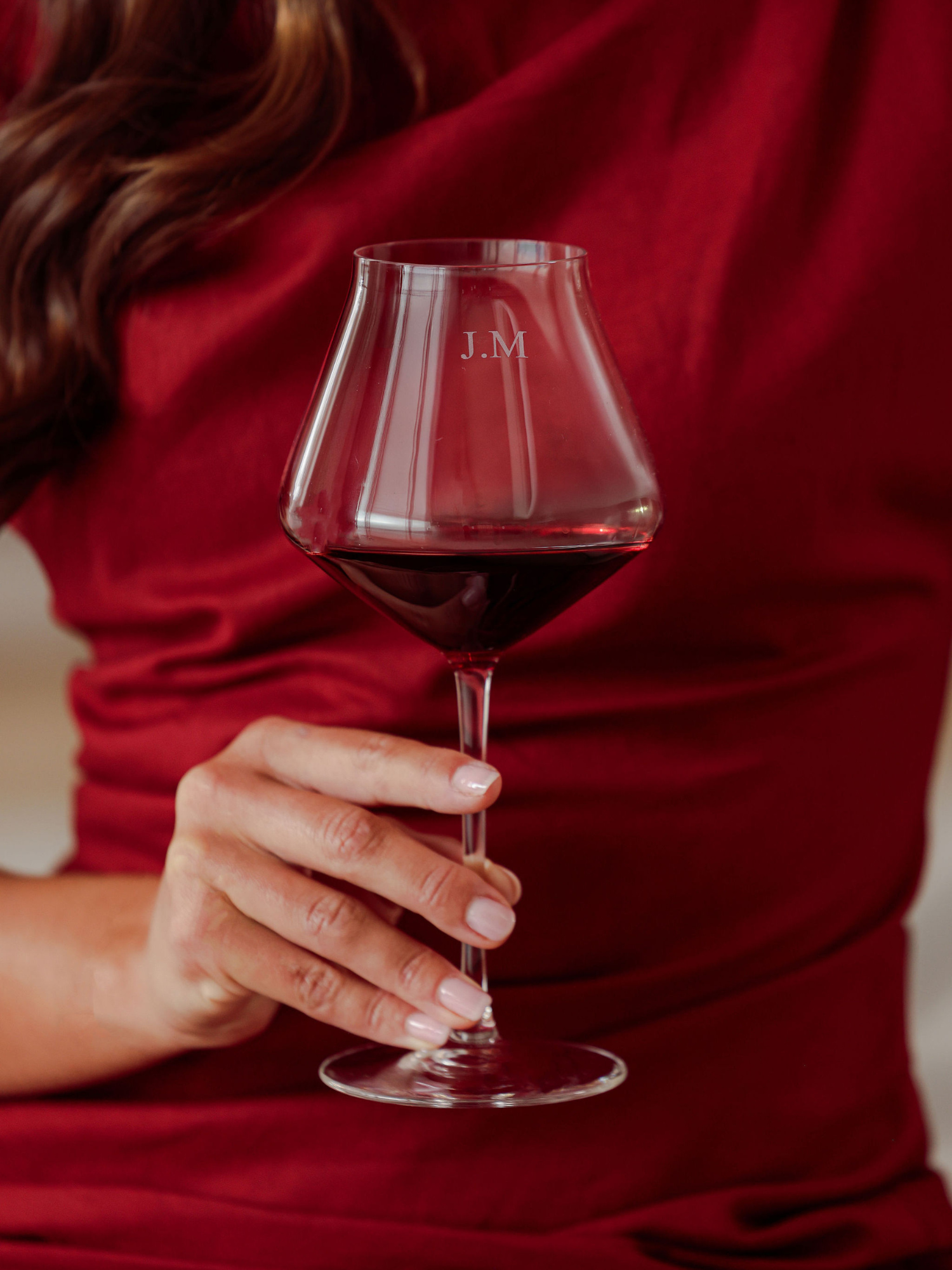 Personalised custom engraved wine glass red