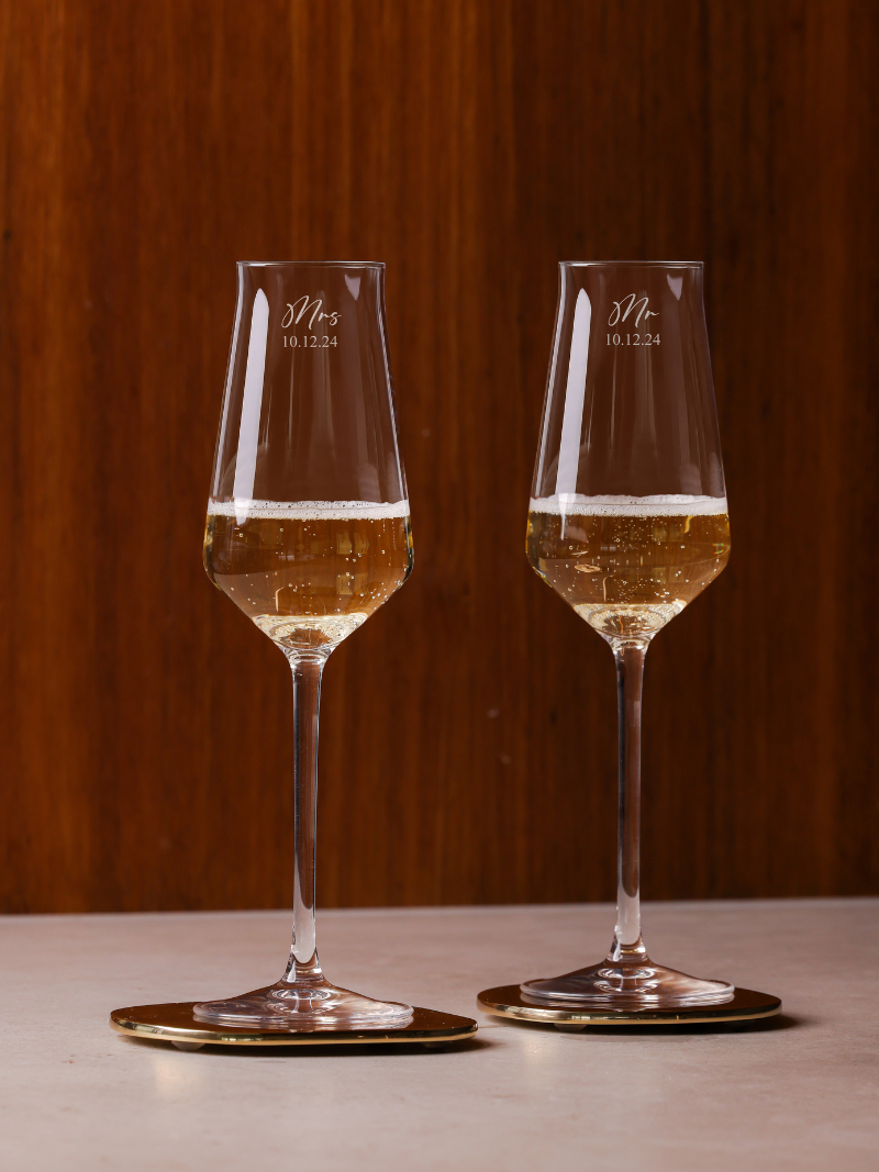 Personalised engraved wedding gift champagne wine glasses
