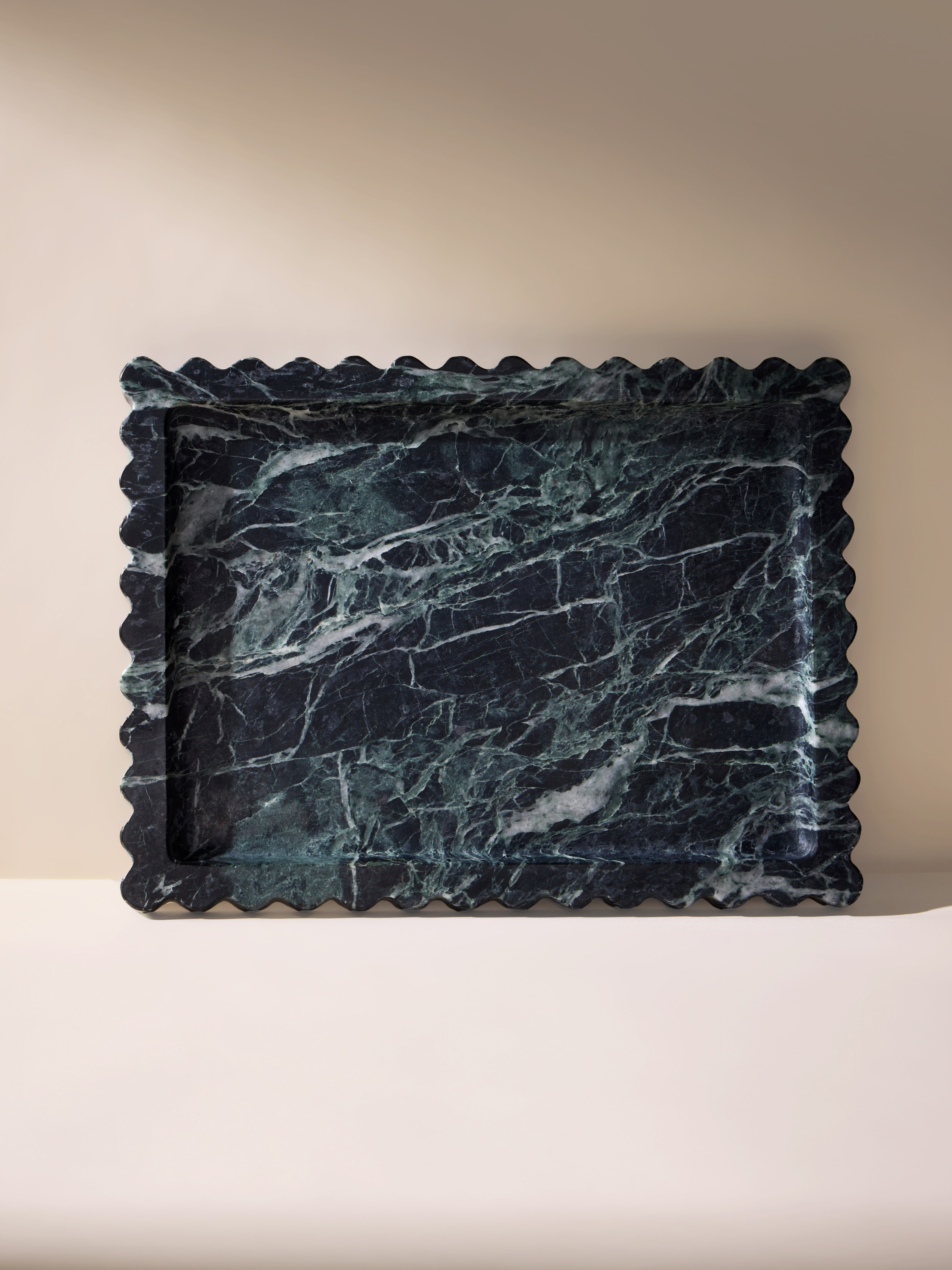 Courcheval Scalloped Marble Tray Large